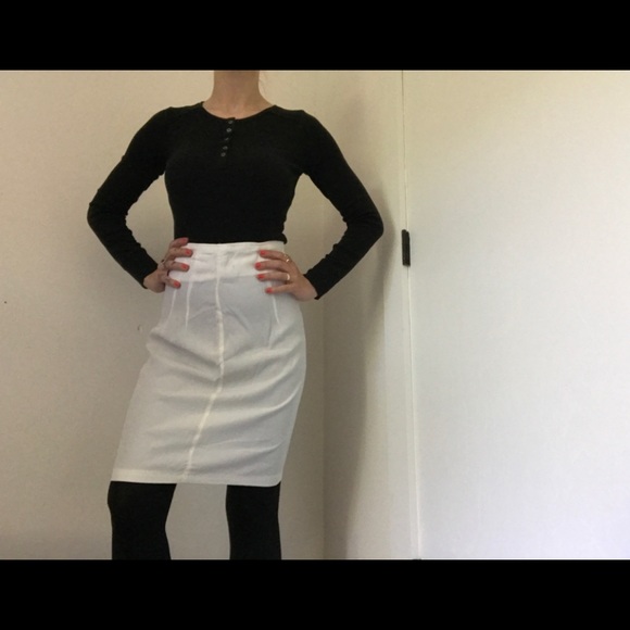 Vintage White Skirt - Picture 7 of 13